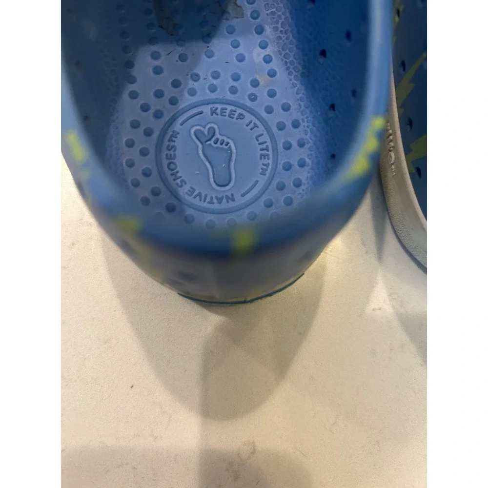 Native Jefferson‎ Shoes Blue Lightning Bolt Print Slip On EVA Sneakers J3